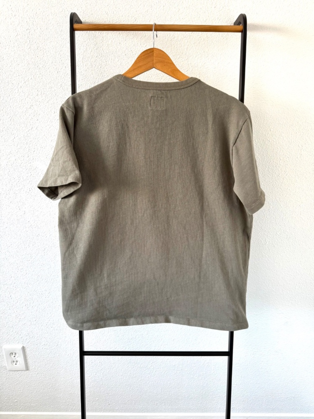Flint and Tinder Surplus T-Shirt - Heavyweight Cotton Tee - Picture 4 of 5